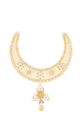 Gold Necklace Set: Timeless Elegance