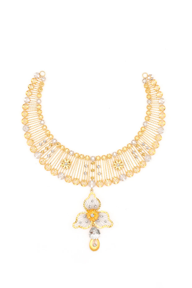 Gold Necklace Set: Timeless Elegance